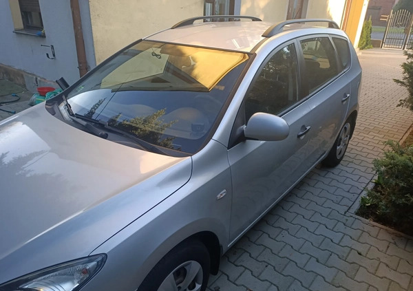 Hyundai I30 cena 16500 przebieg: 216000, rok produkcji 2009 z Łódź małe 137